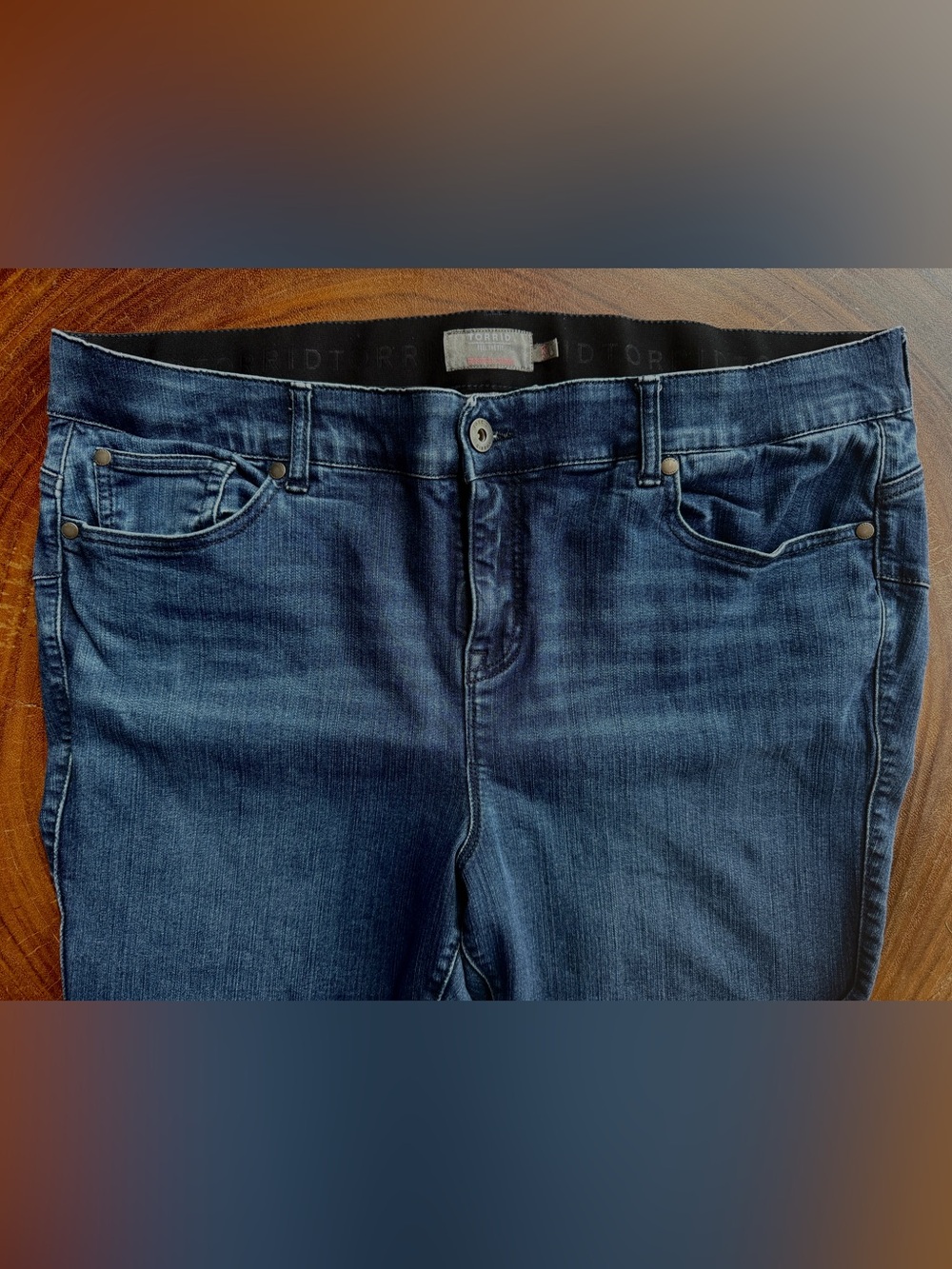 Torrid Women's Bombshell Skinny Jeans in Dark Blue Denim 22R - Picture 2 of 11